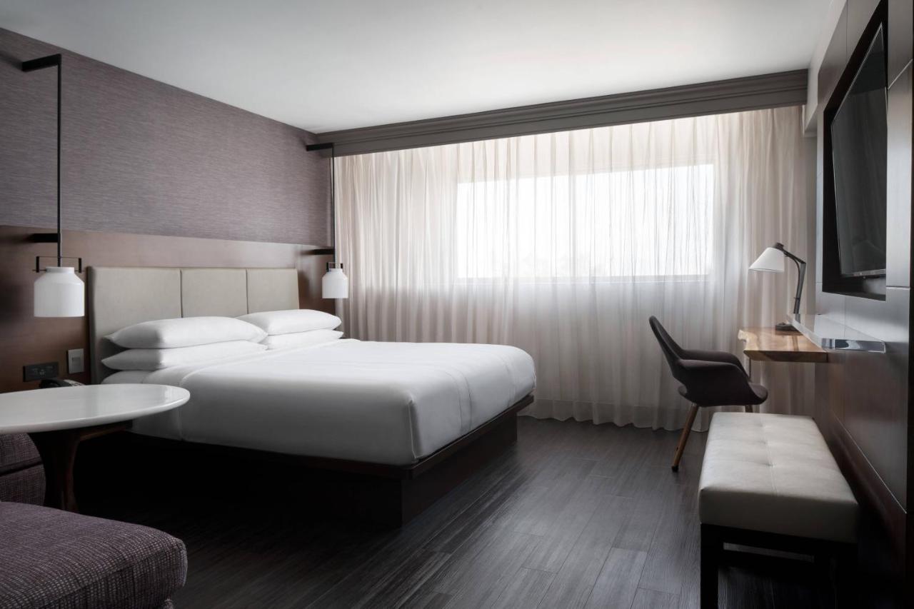 Visalia Marriott At The Convention Center Otel Dış mekan fotoğraf