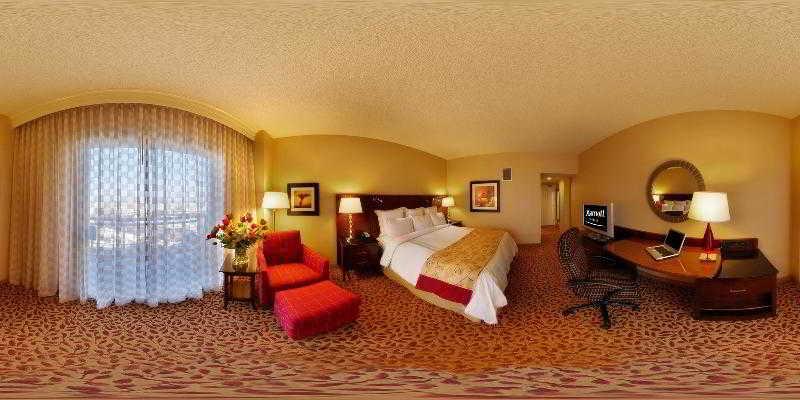 Visalia Marriott At The Convention Center Otel Dış mekan fotoğraf