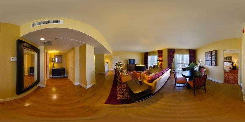 Visalia Marriott At The Convention Center Otel Dış mekan fotoğraf