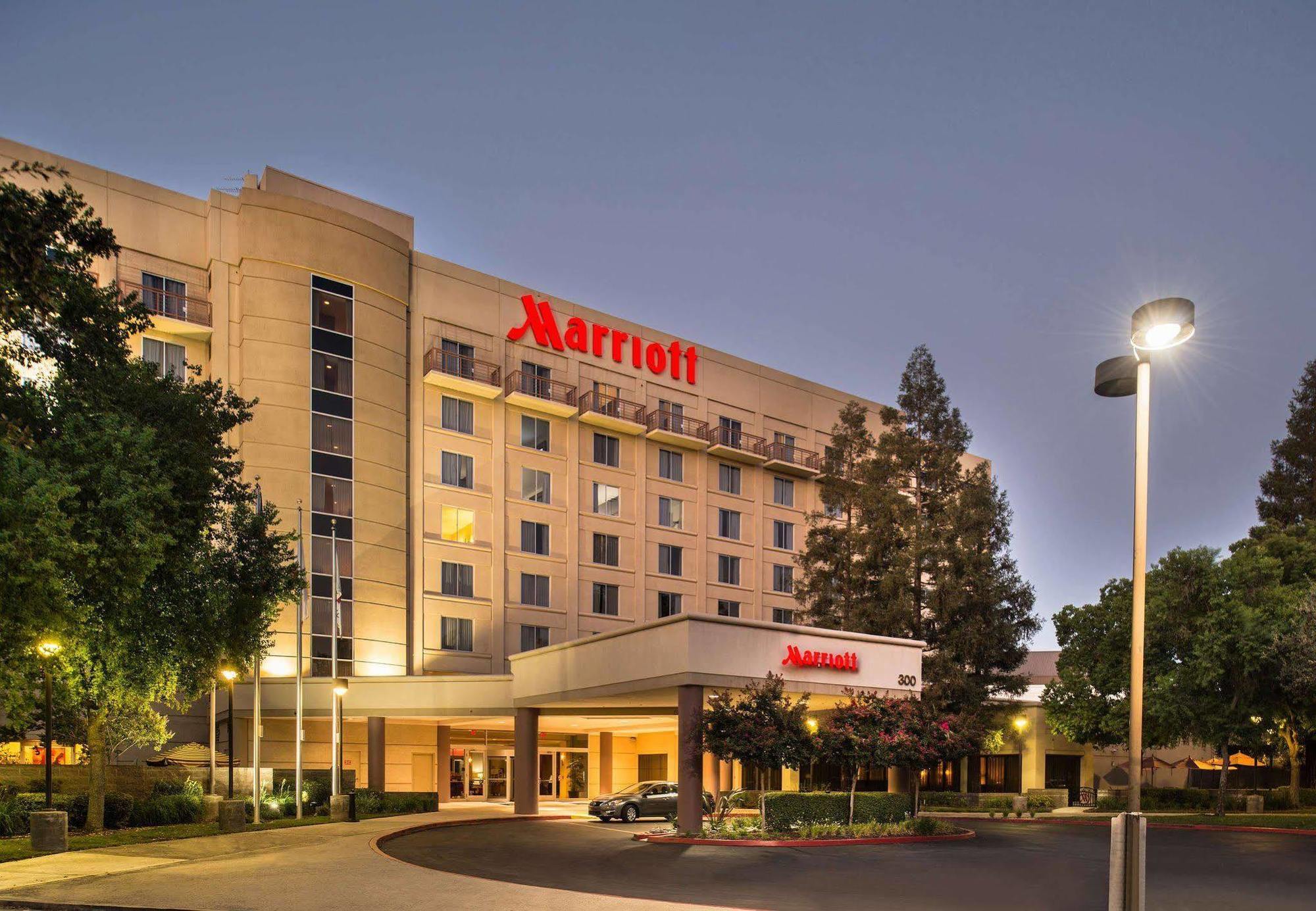 Visalia Marriott At The Convention Center Otel Dış mekan fotoğraf